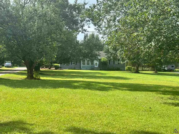 384 Four Points Road, Jackson, GA 30501