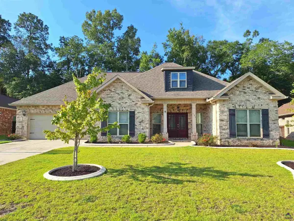 121 Windborne Court, Kathleen, GA 31047