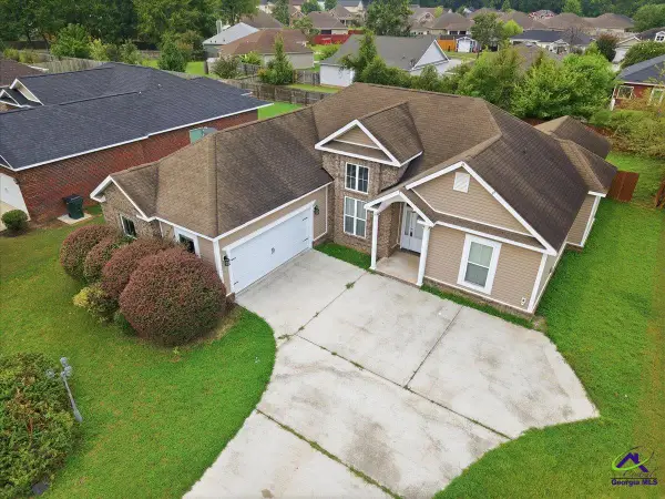 200 St Augustine, Bonaire, GA 31005