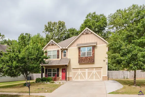 211 Wild Azalea Drive, Perry, GA 31069