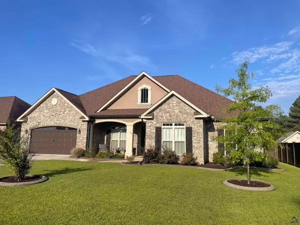 107 Hollow Wood Way, Bonaire, GA 31047
