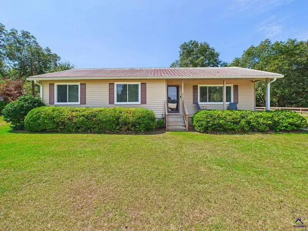 613 Duncan Avenue, Unadilla, GA 31091