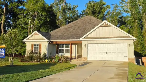 111 Hampton Chase, Perry, GA 31069