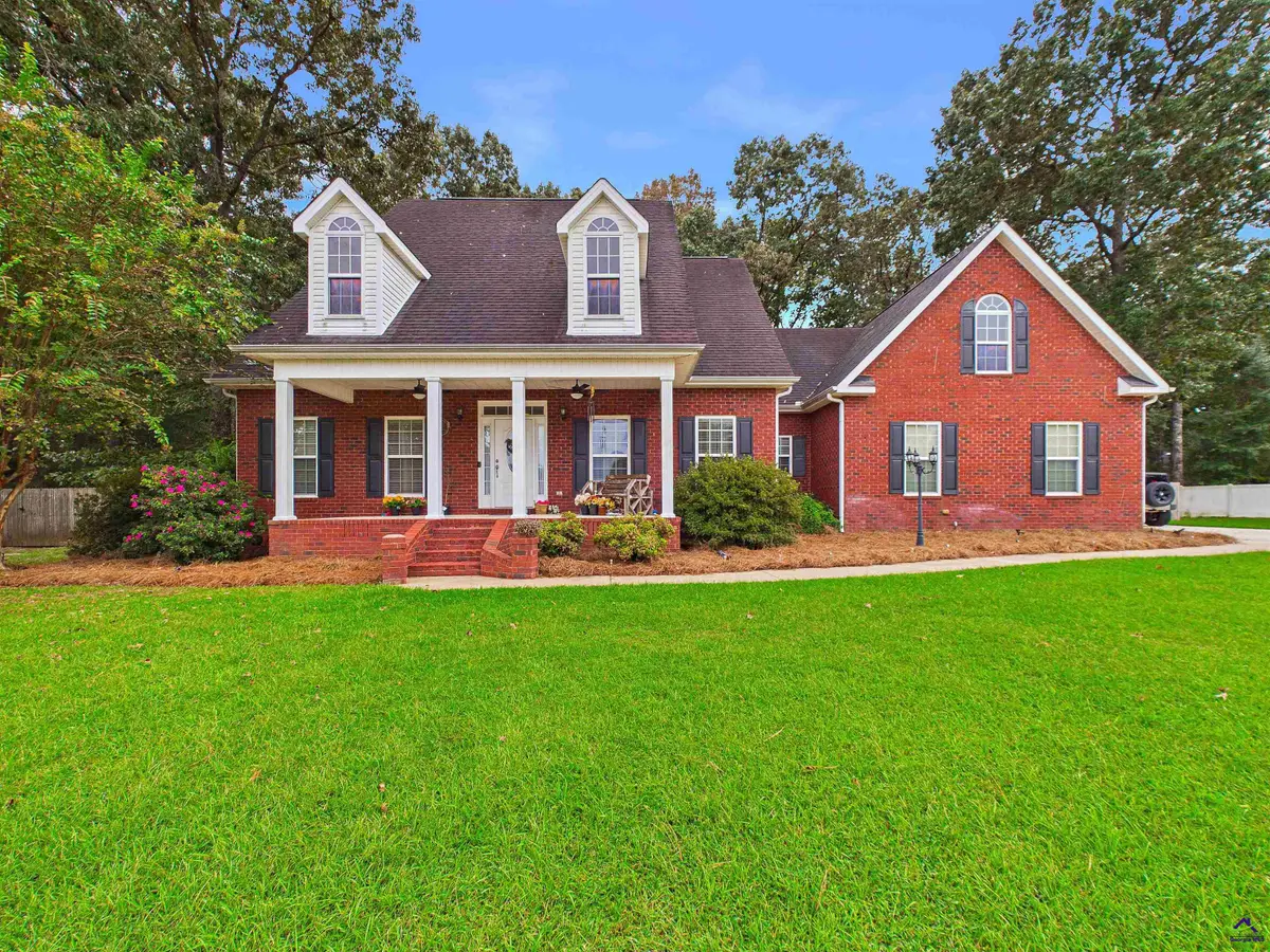 129 Gardenia Dr, Warner Robins, GA 31088 - #1