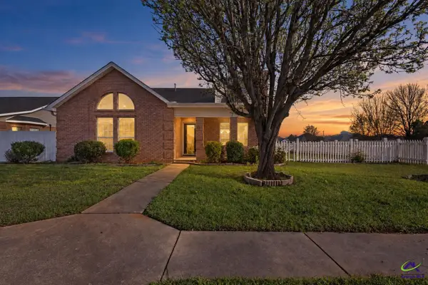 87 Park Ln, Warner Robins, GA 31093