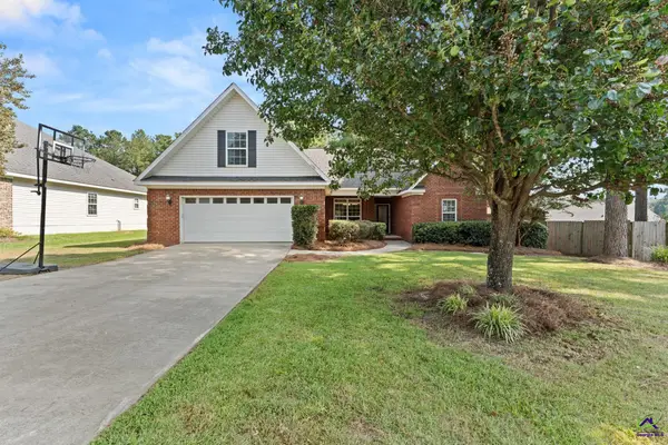 204 Galloway Street, Kathleen, GA 31047