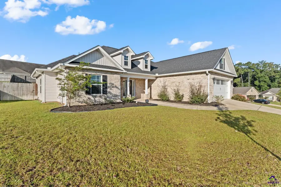 342 Creek Ridge Drive, Warner Robins, GA 31088 - #2