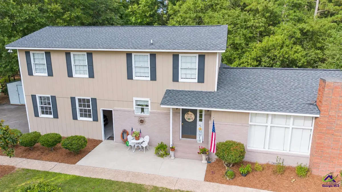 219 S Sixth Street, Cochran, GA 31014 - #1