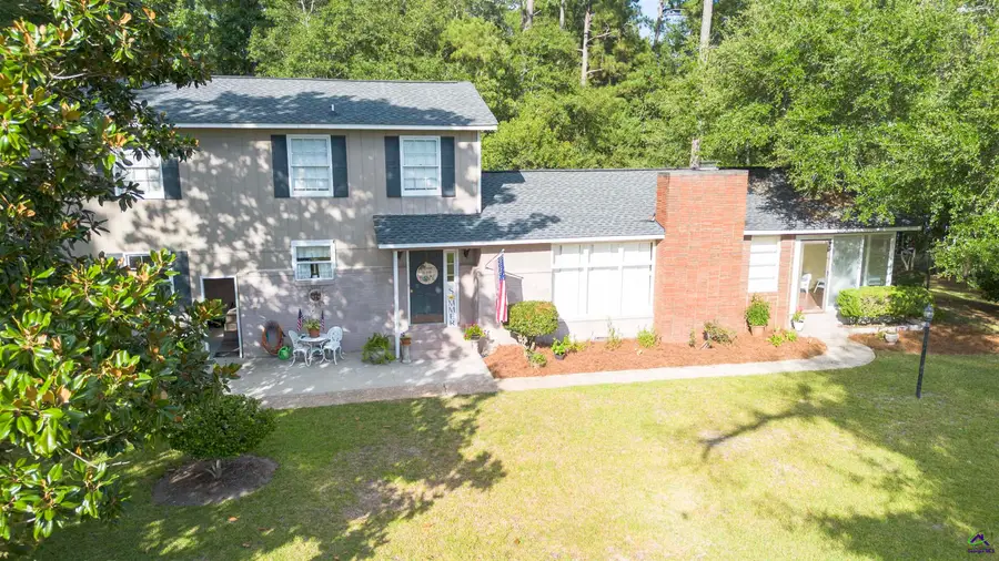 219 S Sixth Street, Cochran, GA 31014 - #2