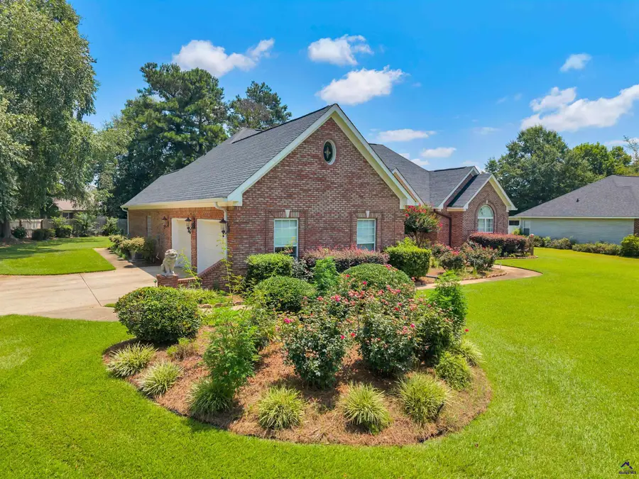 206 North Hampton Place, Perry, GA 31069 - #3