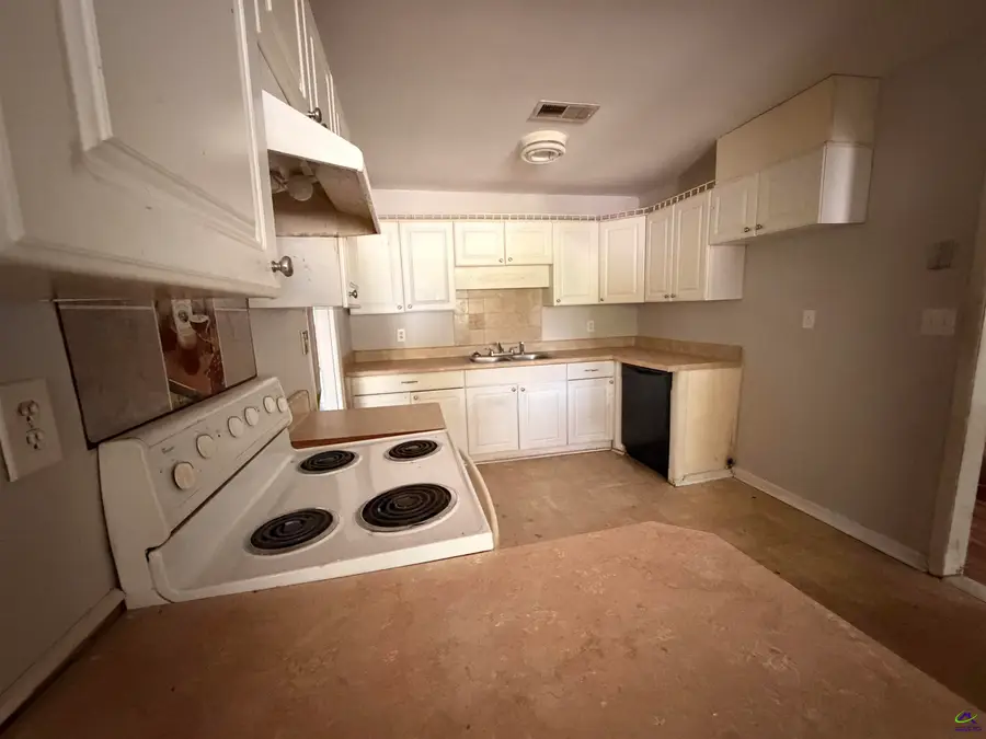 451 Alabama Avenue, Warner Robins, GA 31093 - #2