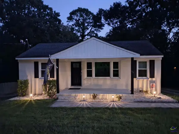 111 Benton, Warner Robins, GA 31088