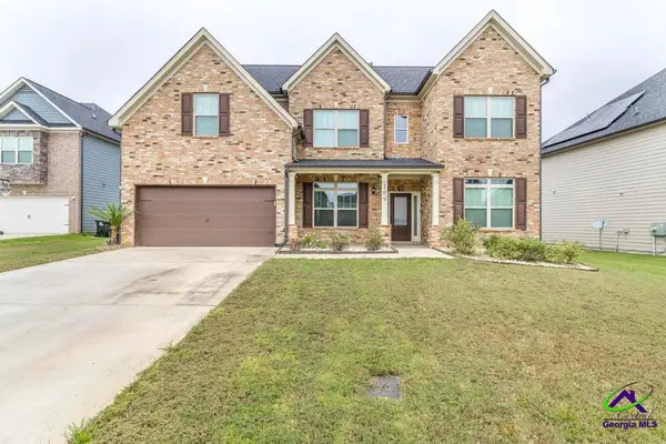 109 Lacey Oak Lane, Bonaire, GA 31005
