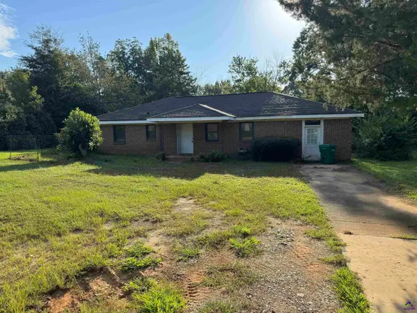 136 Lake Joy Road, Perry, GA 31069