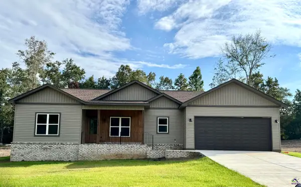 166 Wood Oak Circle, Cochran, GA 31014