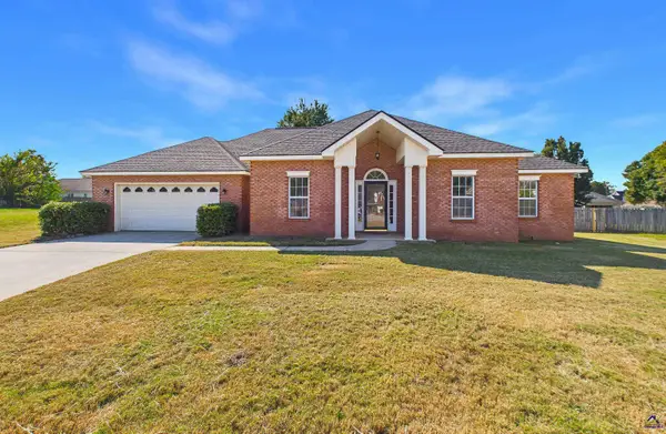 305 Thornwood Drive, Bonaire, GA 31005
