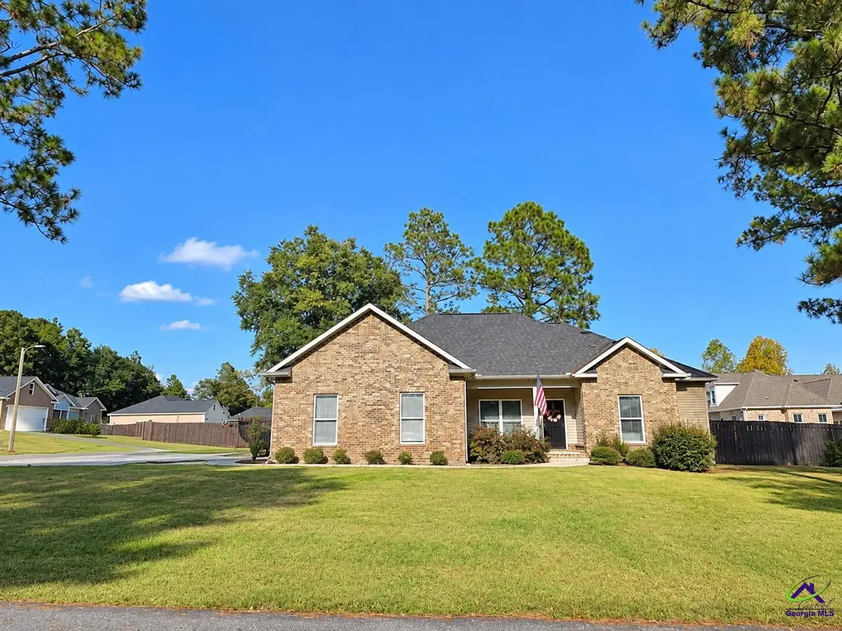 24 Boxwood Street, Hawkinsville, GA 31036 - #1