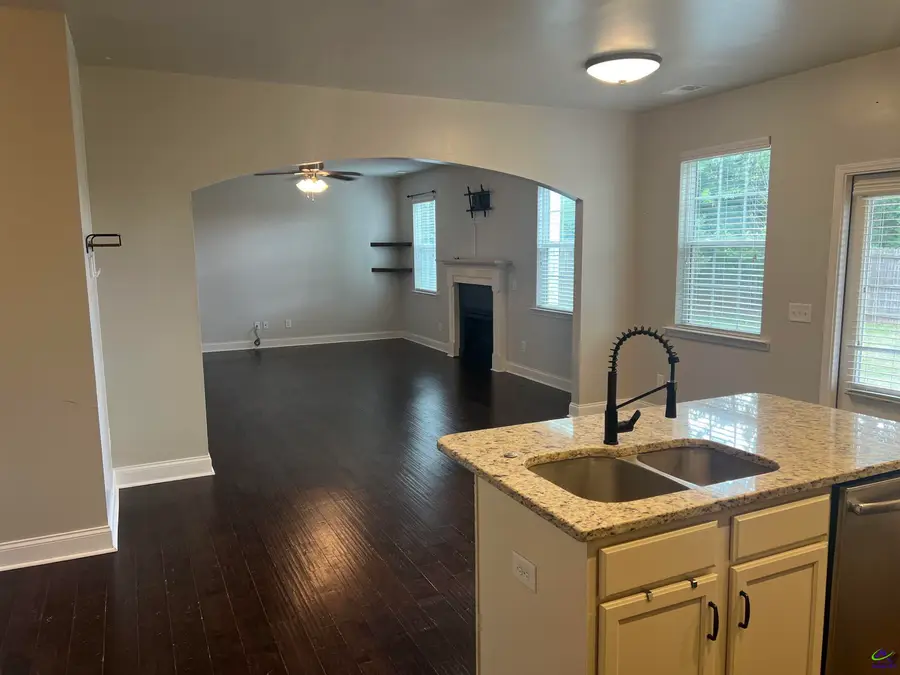 323 Rippling Water Way, Perry, GA 31069 - #3