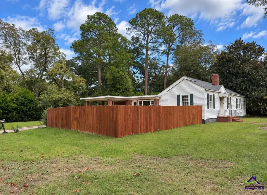 1301 Georgia Avenue, Perry, GA 31069 - #2