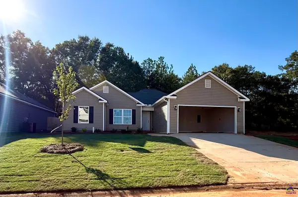 205 Sutton Dr., Perry, GA 31069