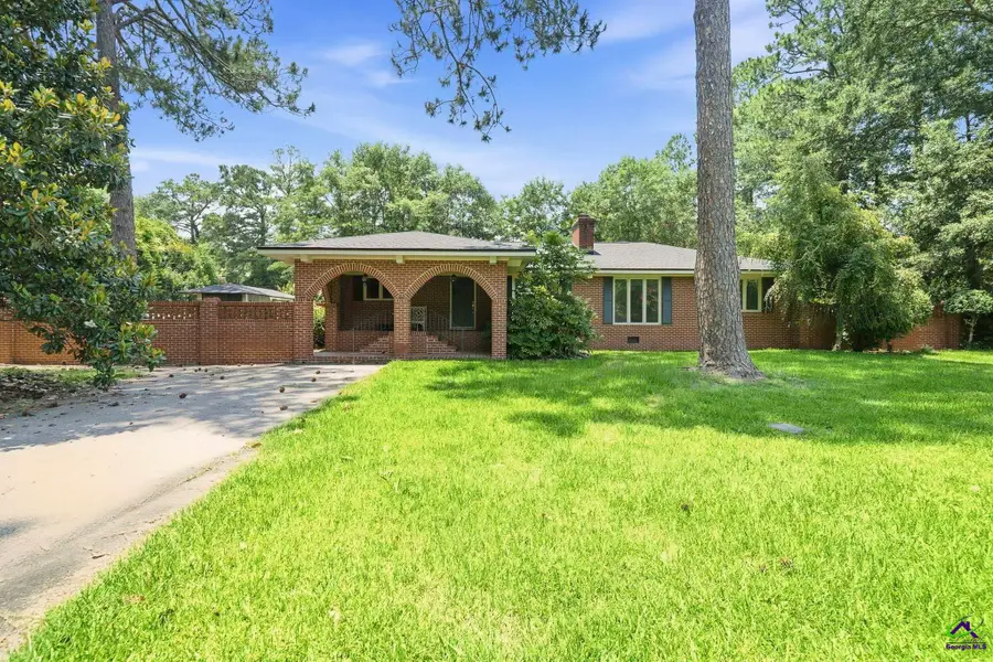 90 S Collins Street, Reynolds, GA 31076 - #3