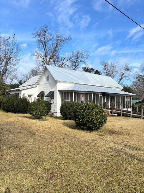 144 W Railroad St, Warwick, GA 31796