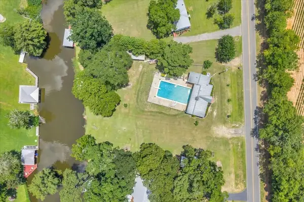 480 Spring Creek Road, Warwick, GA 31796