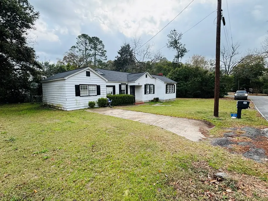 99 Warren St, Hawkinsville, GA 31036 - #3