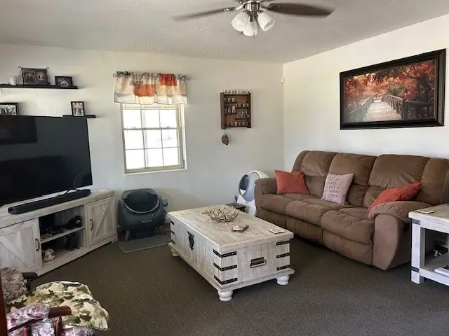 107 S 10th Street, Pitts, GA 31072 - #3