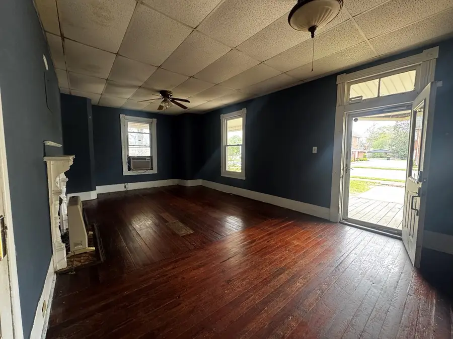 204 Broad Street S, Ellaville, GA 31806 - #2