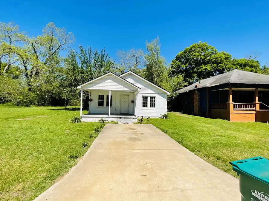 110 West 5th Ave, Cordele, GA 31015 - #3