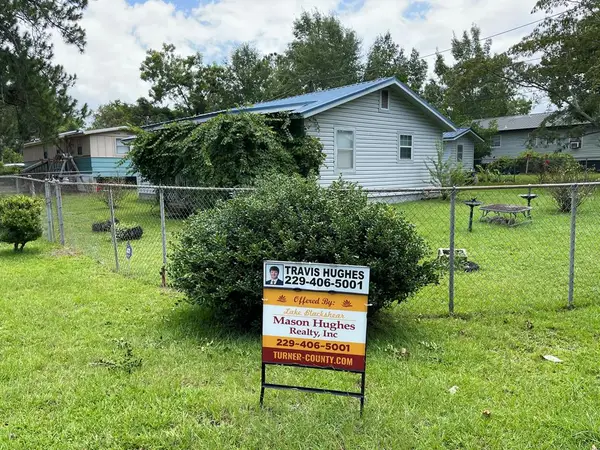 233 Kennedy Ave, Ashburn, GA 31714