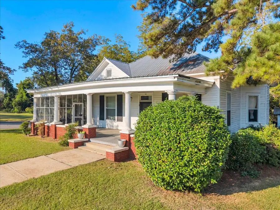 412 S 3rd St, Cordele, GA 31015 - #3