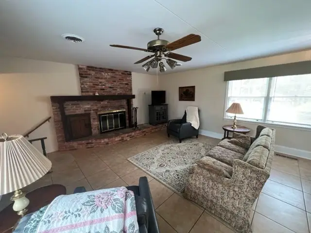 407 Westgreen Hwy, Douglas, GA 31533 - Image #3