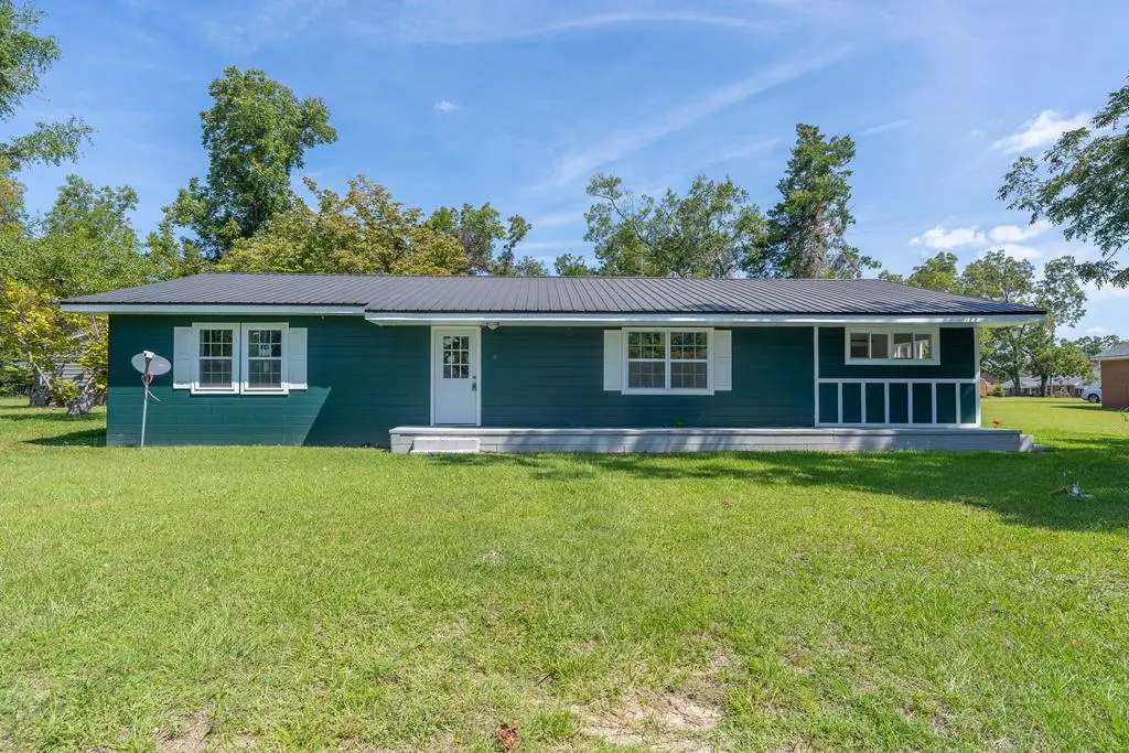 210 W Graham St, McRae Helena, GA 31055 - Image #1
