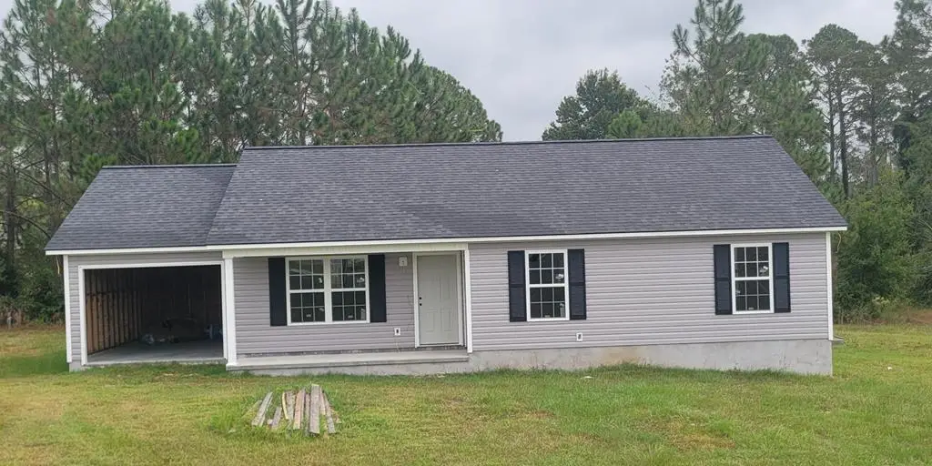 1021 Evergreen Lane, Douglas, GA 31533 - Image #1