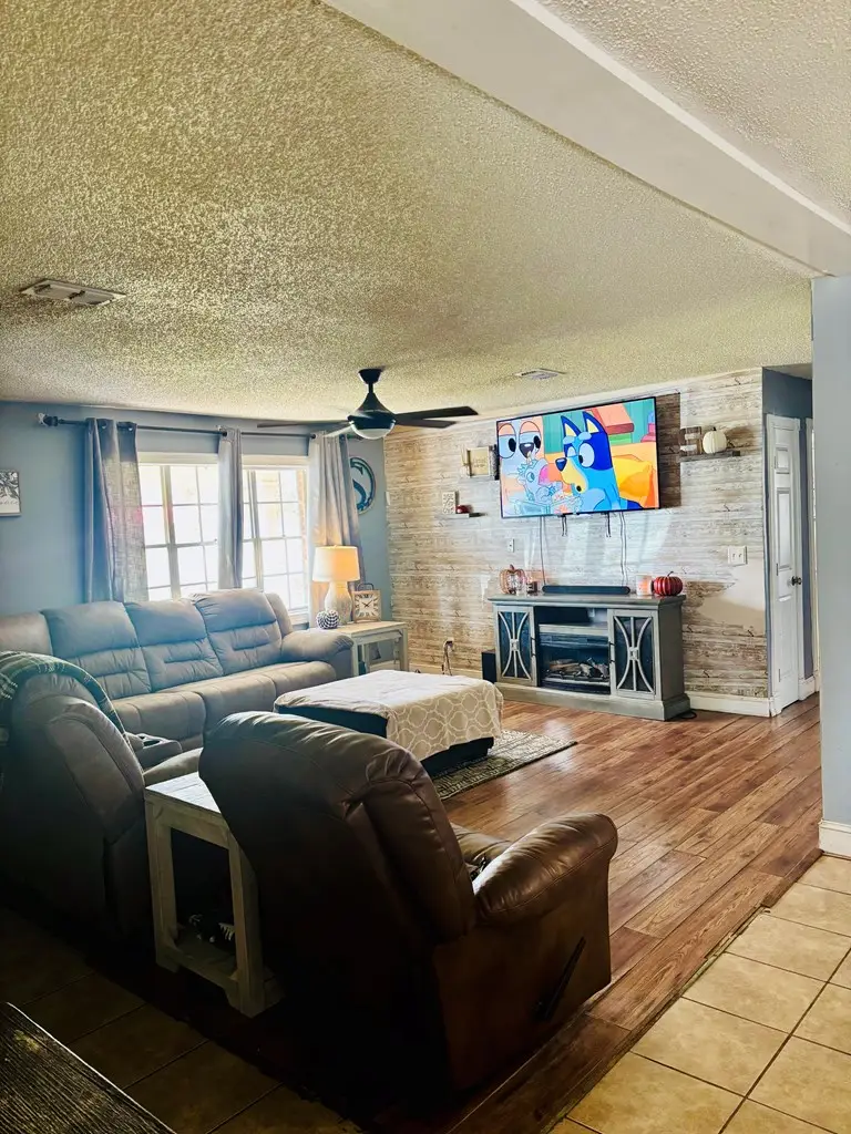 1305 Old Bell Lake Road, Douglas, GA 31533 - Image #2