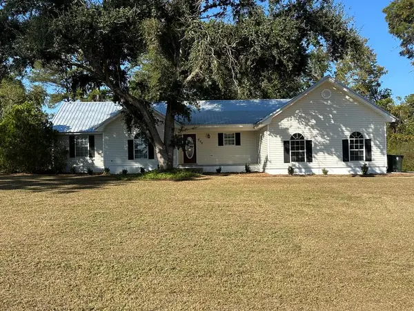 208 Summertree Road, Douglas, GA 31535