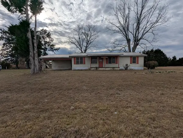 8708 Cogdell Hwy, Pearson, GA 31642