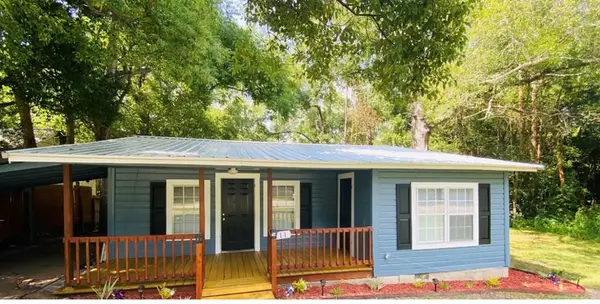 111 Schley, Douglas, GA 31533