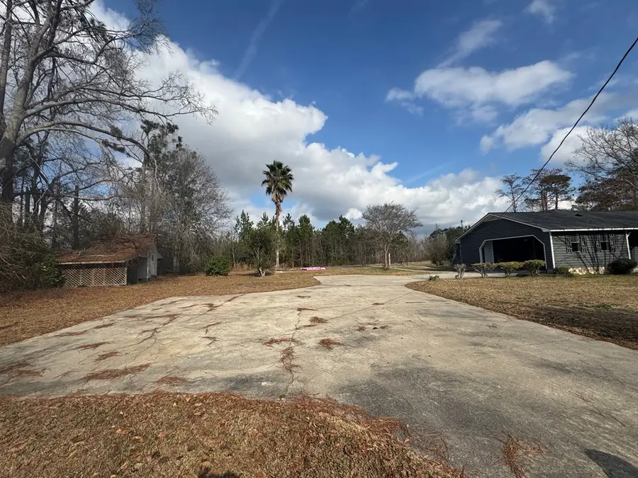 6415 George Deen Rd, Broxton, GA 31519 - Image #2