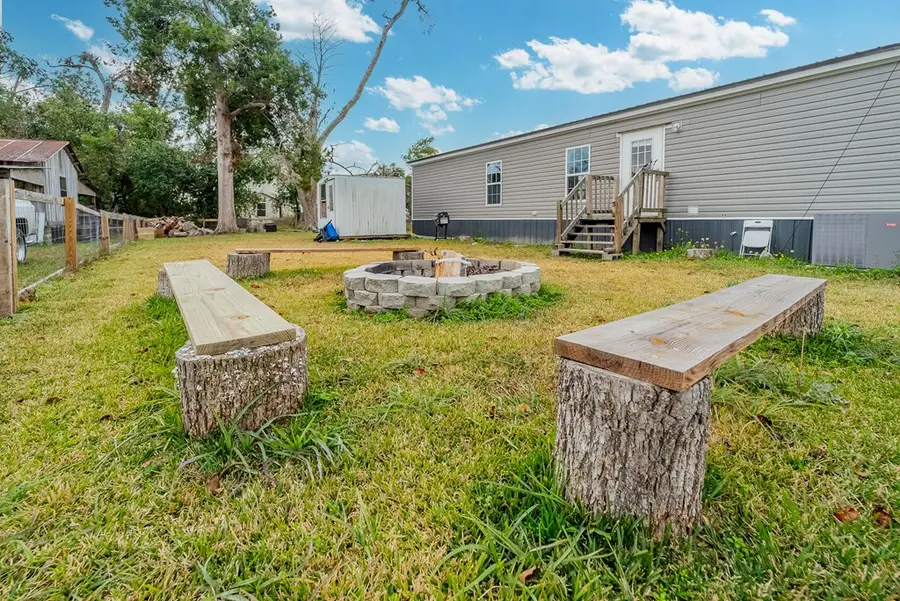 74 Pearson St, Pearson, GA 31642 - Image #3