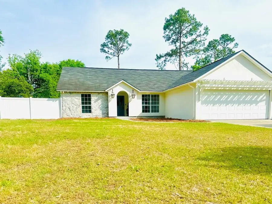 68 Victory Dr, Douglas, GA 31535 - #2