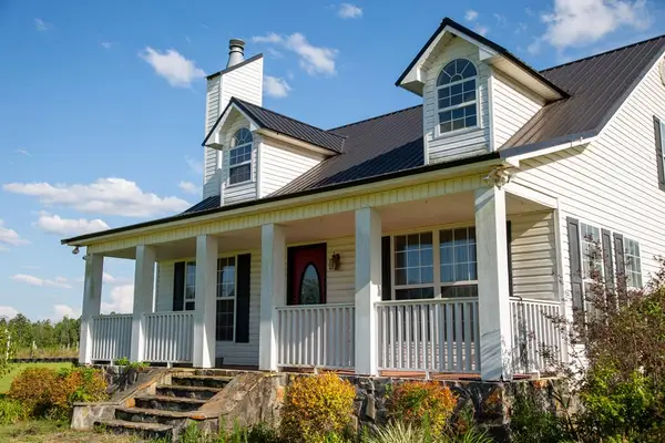 1054 Penny Morris, Baxley, GA 31513