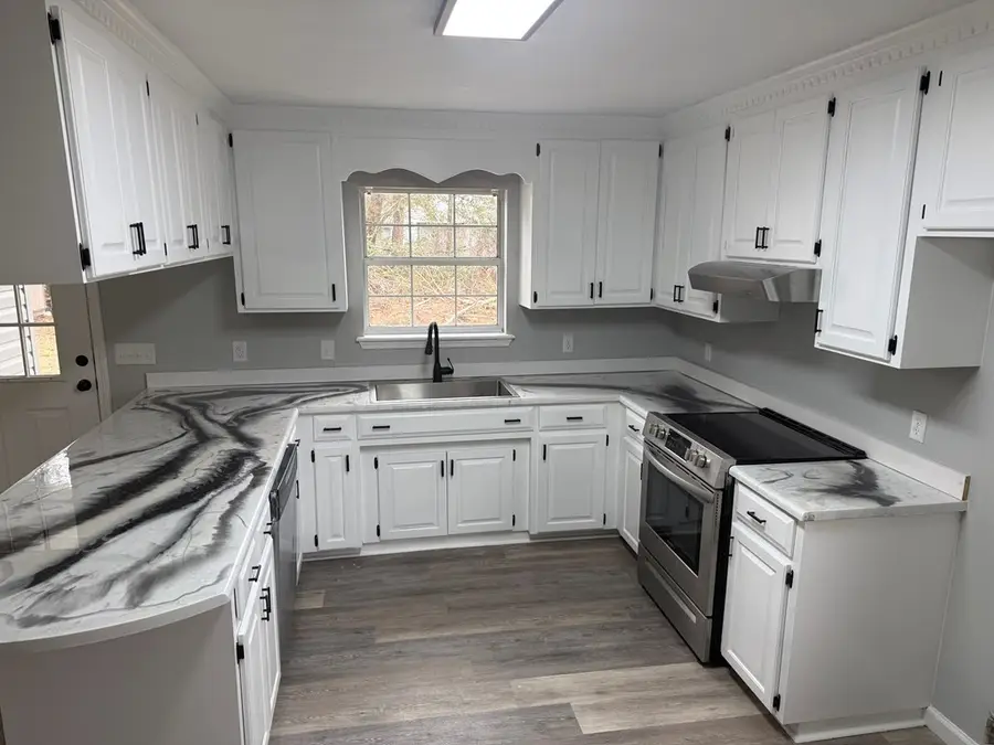 285 English St, Douglas, GA 31533 - Image #2