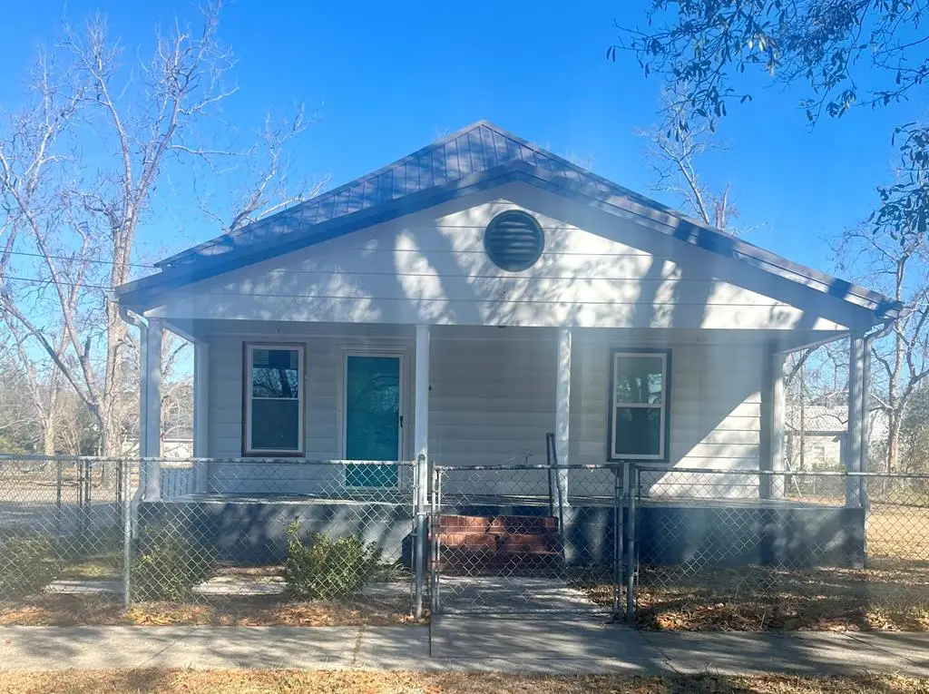 506 Washington Ave., Waycross, GA 31501 - #1