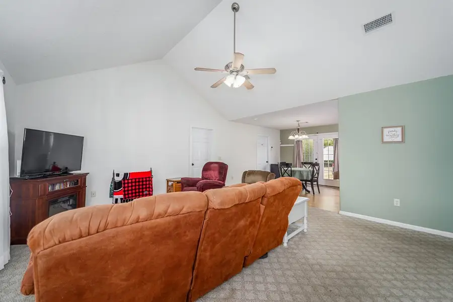 1223 Iron Rd, Douglas, GA 31533 - #3