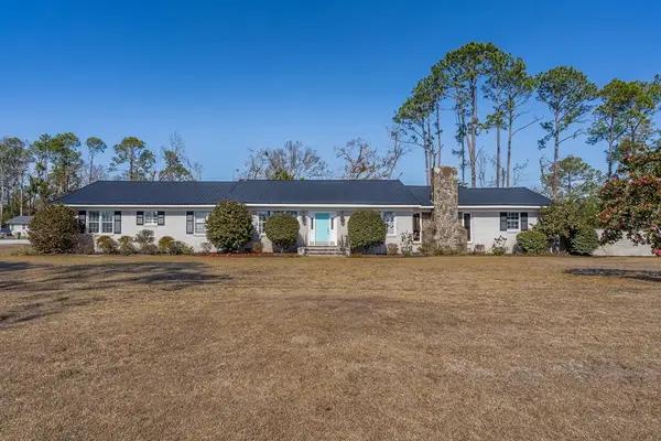 605 E Walker Street, Douglas, GA 31533