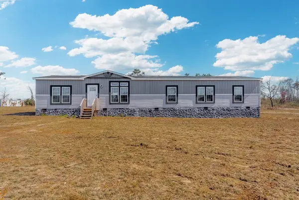 271 Brigmond Estates Rd, Douglas, GA 31533