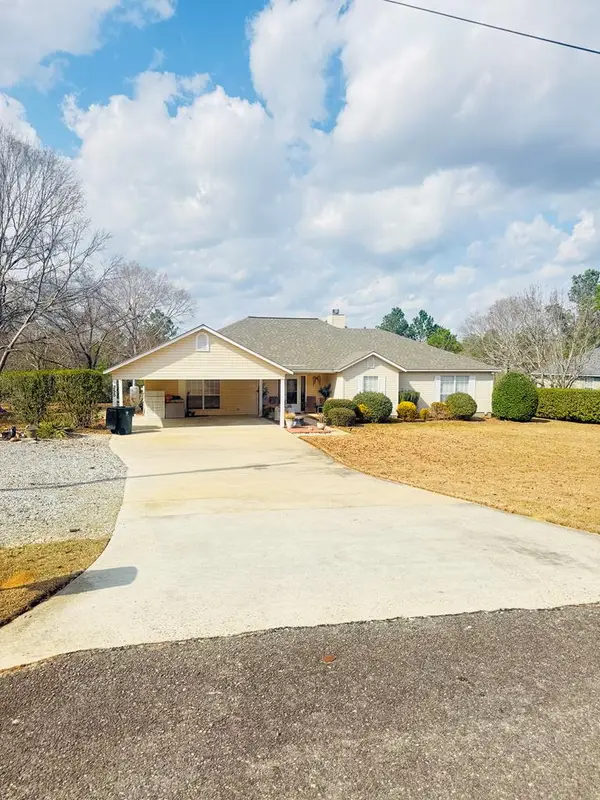 355 Fern Ridge Rd, Douglas, GA 31533